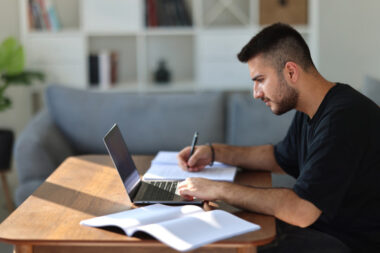 build a meaningful future through online psychology learning