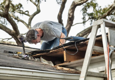 Reasons Homeowners Prefer Working With a Local Roofing Company
