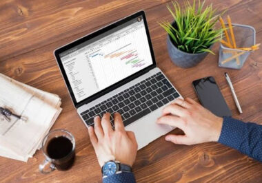 5 Reasons Why Businesses Switch To Contract Management Software