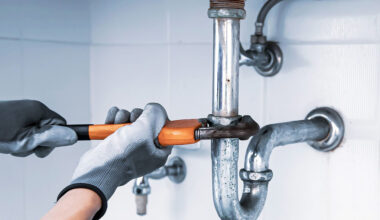 5 Signs Your Home Plumbing Needs Attention Before the Season Shifts