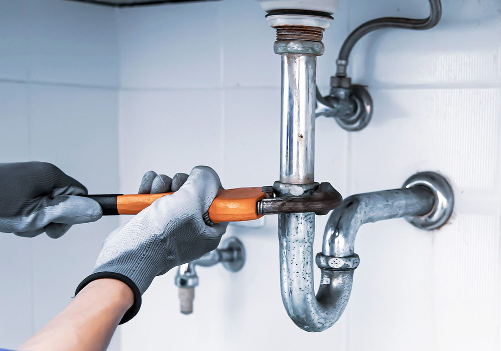 5 Signs Your Home Plumbing Needs Attention Before the Season Shifts