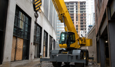 Key Considerations For Crane Rentals In Tight Work Areas