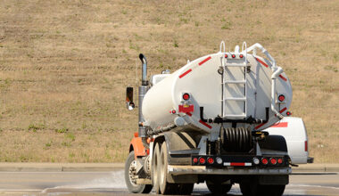 What Makes a Rugged Water Cartage Truck Suitable for Demanding Conditions