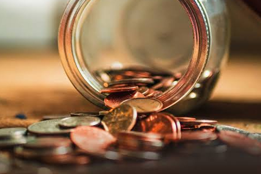 7 Factors That Determine Whether a Lower Interest Rate Is Worth Refinancing