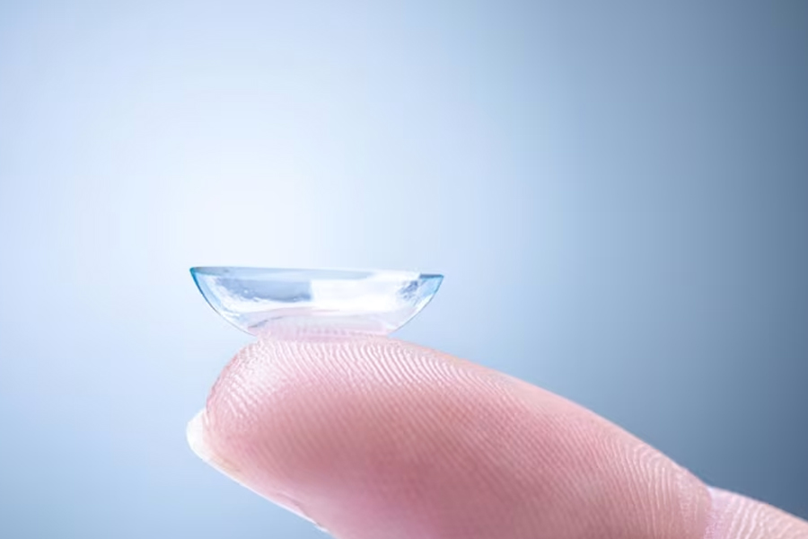 7 Things to Know About Multifocal Contact Lenses if You Have Presbyopia