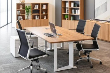 How to Choose the Right Office Furniture in Australia for Your Workplace