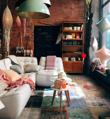 How to Transform Your Living Room into a Cozy Oasis