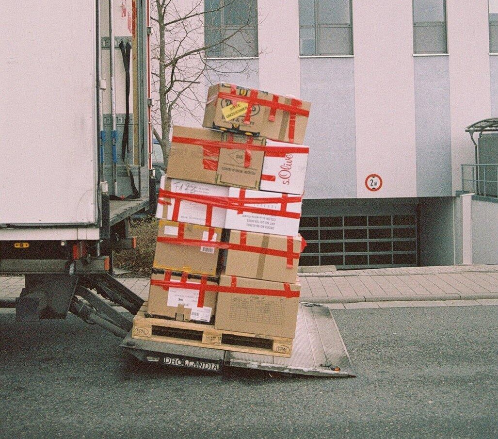 Reasons You Should Hire Professional Movers