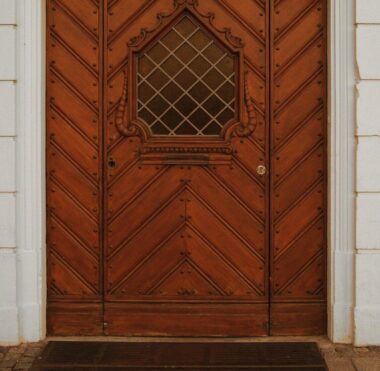Understanding the Impact of Door Style on Interior Aesthetics