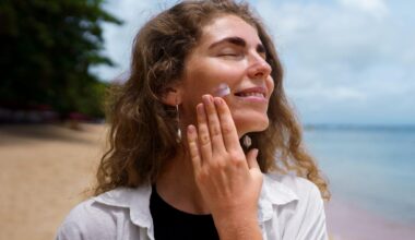 What does sunscreen do