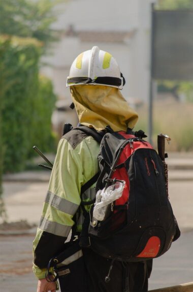 How to Choose the Right Safety Gear for Your Team