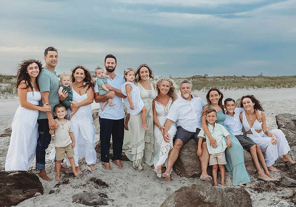 Stress Free Multi Generational Beach Photos